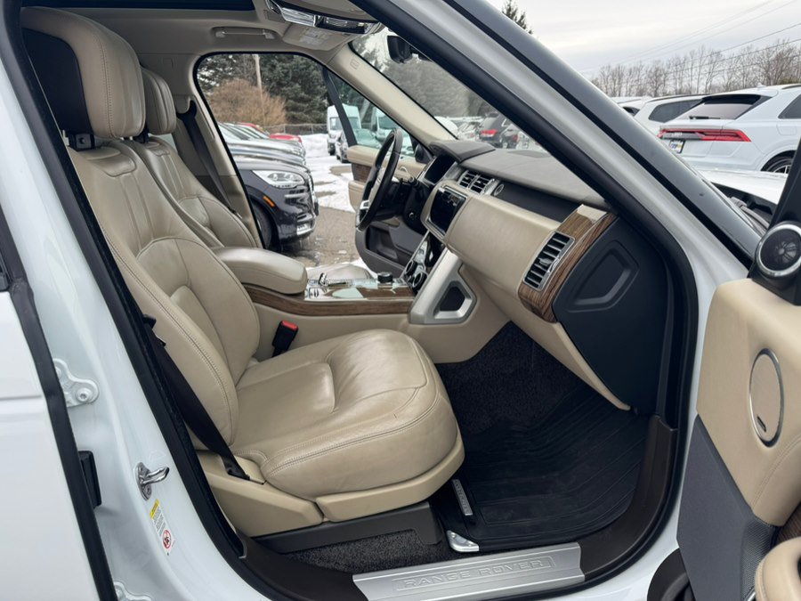 Used 2020 Land Rover Range Rover HSE AWD/4WD image 28