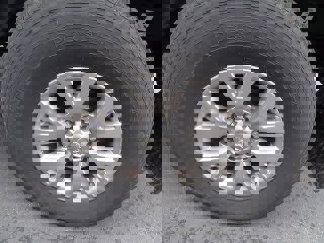 Used 2017 Toyota Tacoma SR5 w/ Tow Package image 21