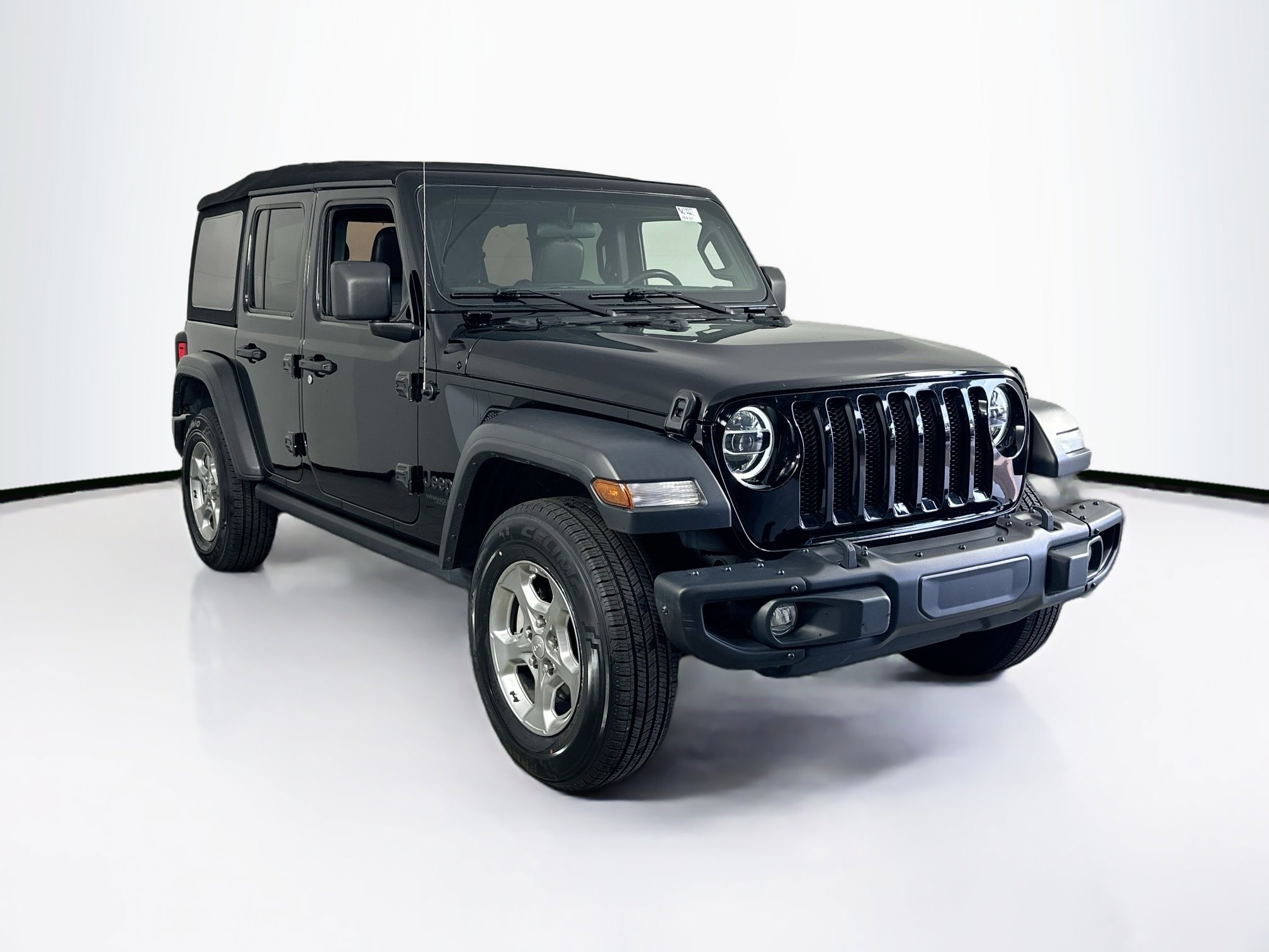 Used 2021 Jeep Wrangler Unlimited Sport AWD/4WD image 3