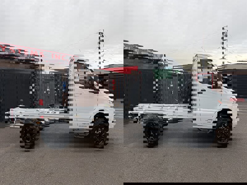 Used 2023 Mercedes-Benz Sprinter 3500 image 3