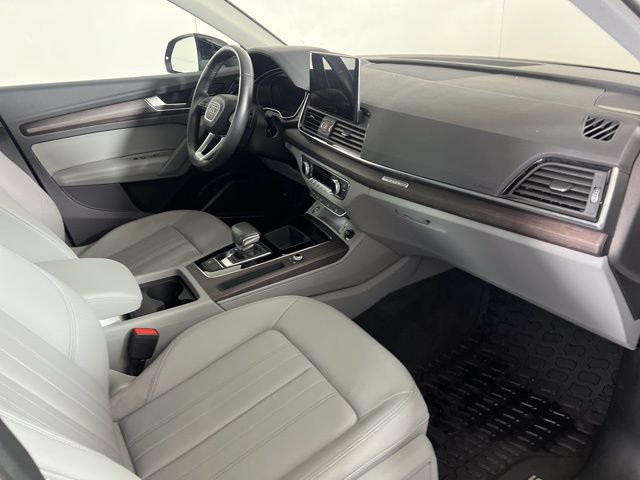 Used 2023 Audi Q5 2.0T Premium Plus w/ Premium Plus Package image 11