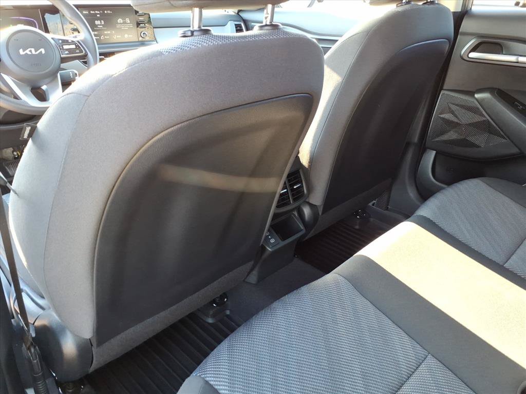 Used 2026 Kia Seltos LX AWD/4WD image 14