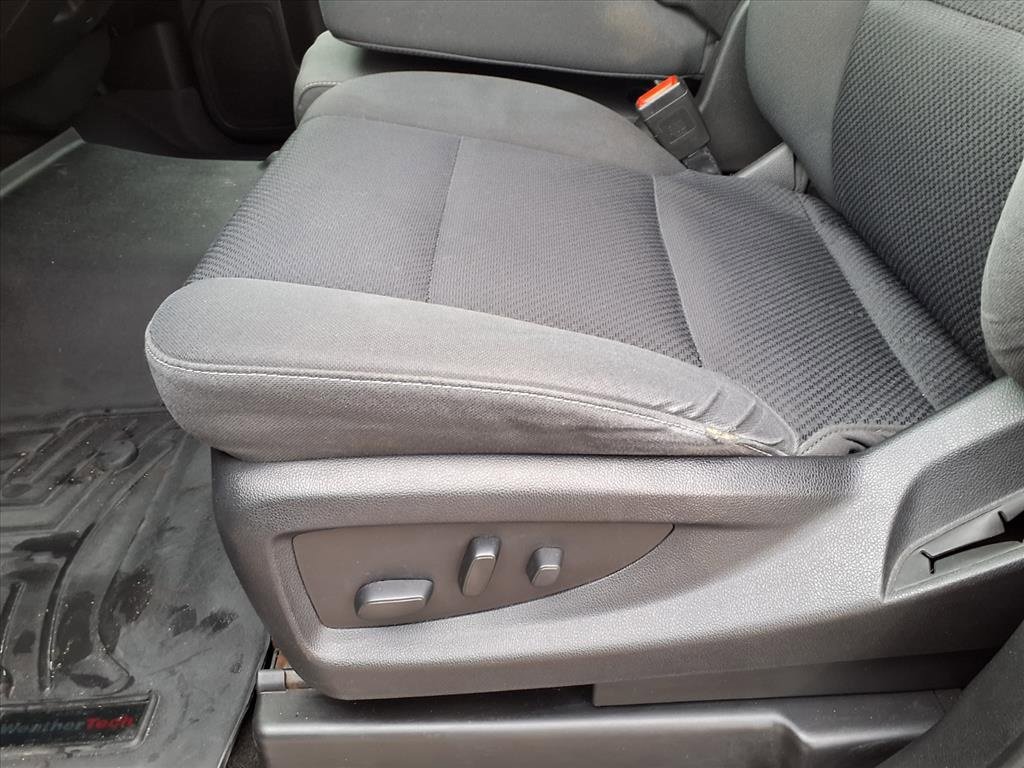 Used 2018 Chevrolet Silverado 1500 LT w/ All Star Edition image 22