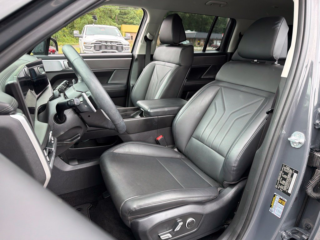 Certified 2025 Hyundai Santa Fe SEL FWD image 21
