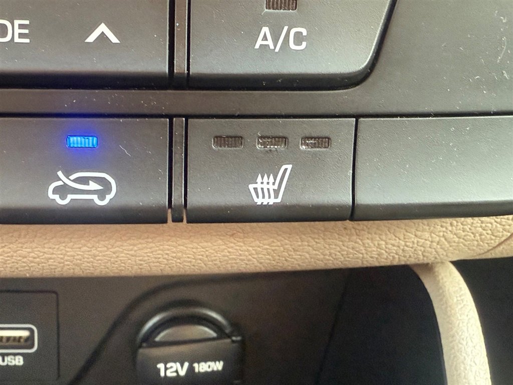 Used 2017 Hyundai Tucson SE Plus image 16