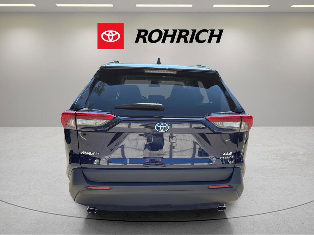 Used 2023 Toyota RAV4 XLE image 7