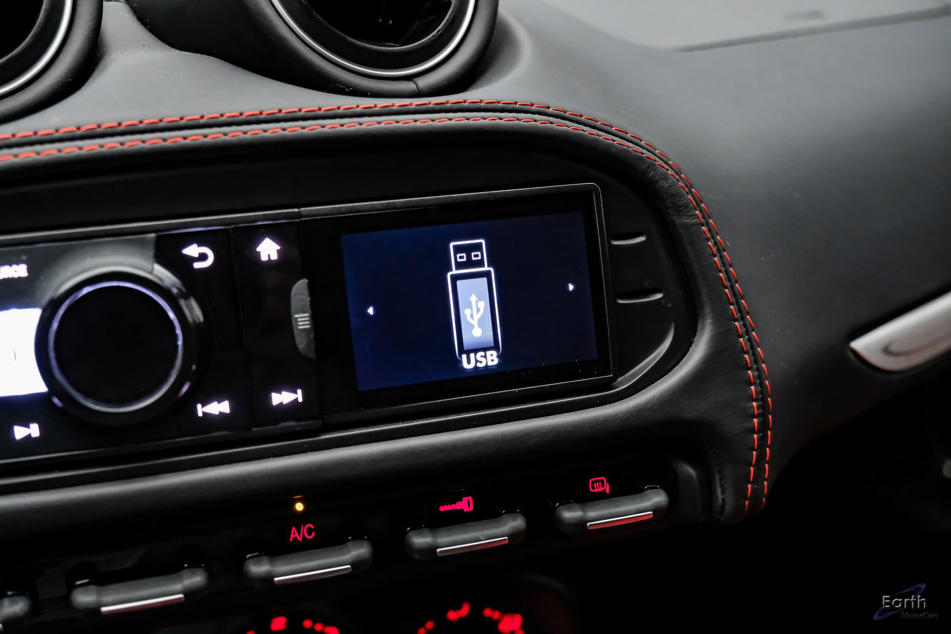 Used 2015 Alfa Romeo 4C Coupe w/ Leather Interior Group RWD image 63