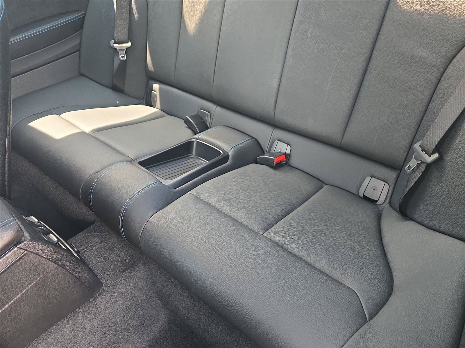 Used 2017 BMW M2 RWD image 9