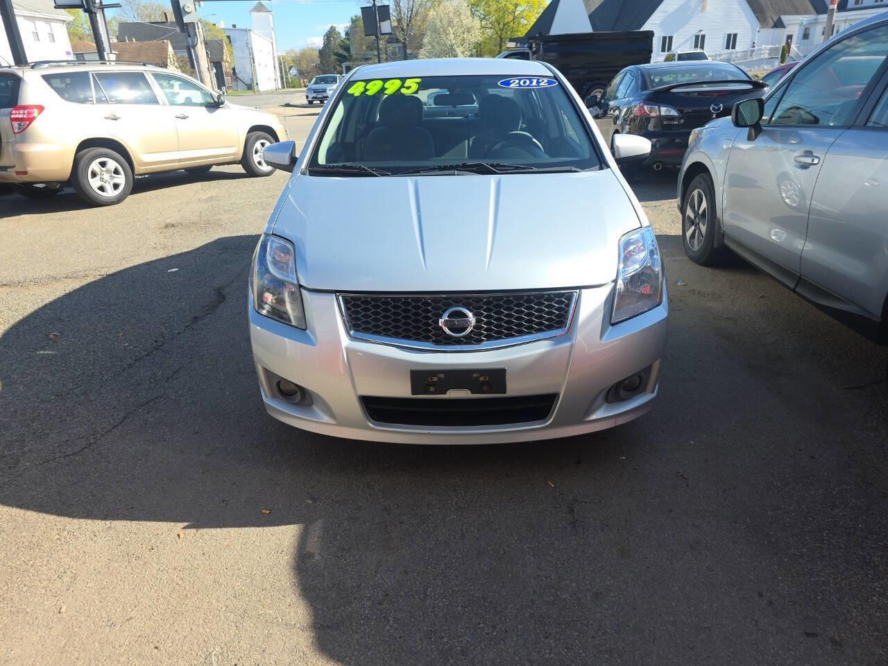 Used 2012 Nissan Sentra 2.0 SR FWD image 2