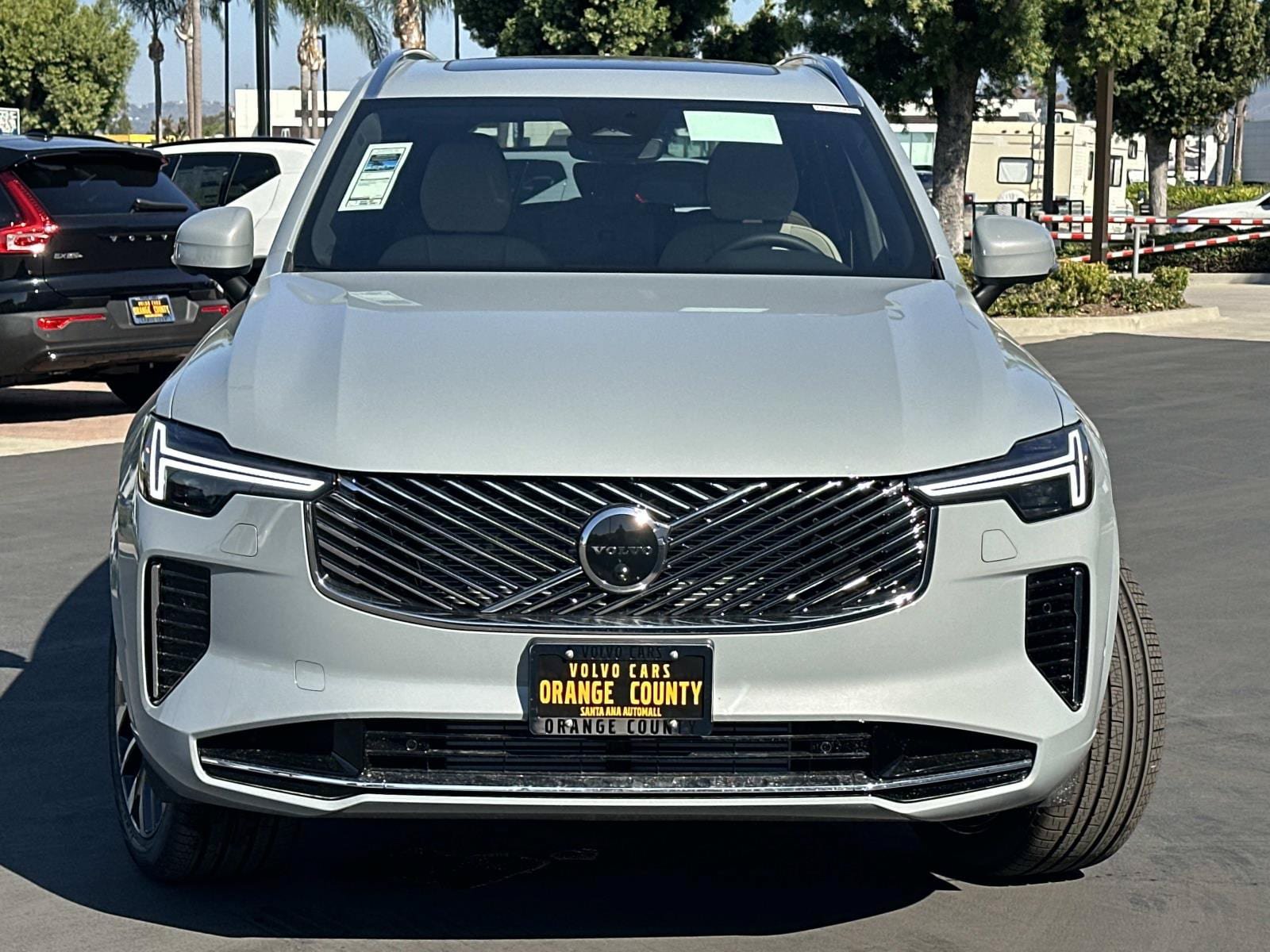 New 2026 Volvo XC90 T8 Plus w/ Protection Package Premier AWD/4WD image 2