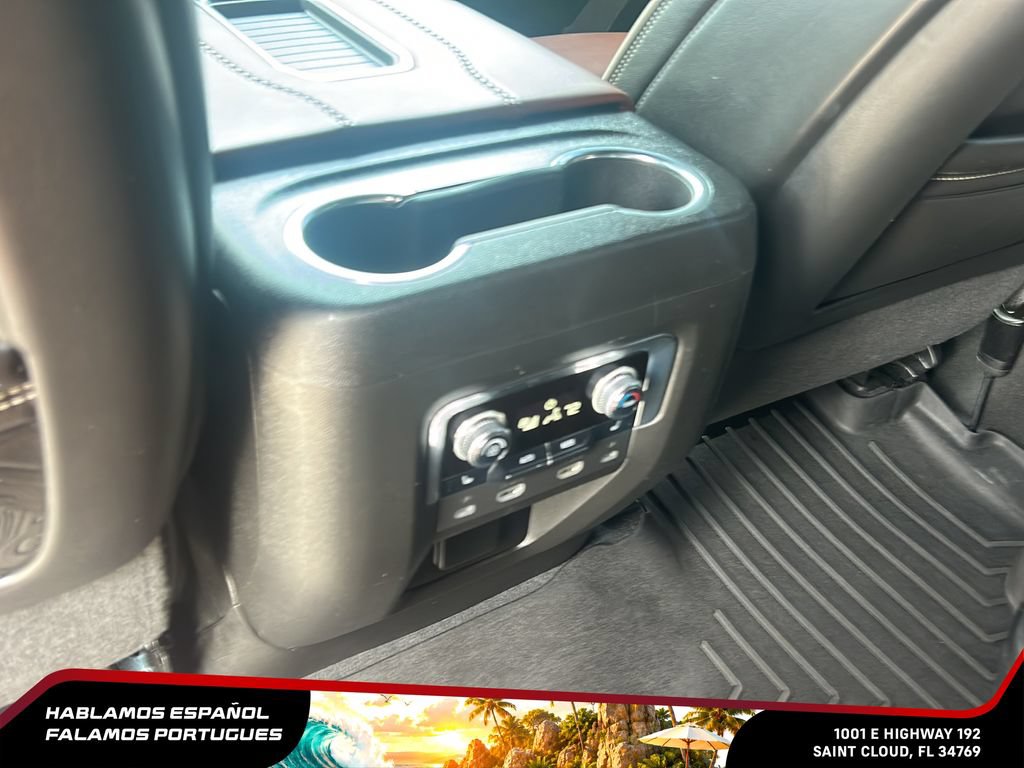 Used 2023 GMC Yukon Denali Ultimate AWD/4WD image 25