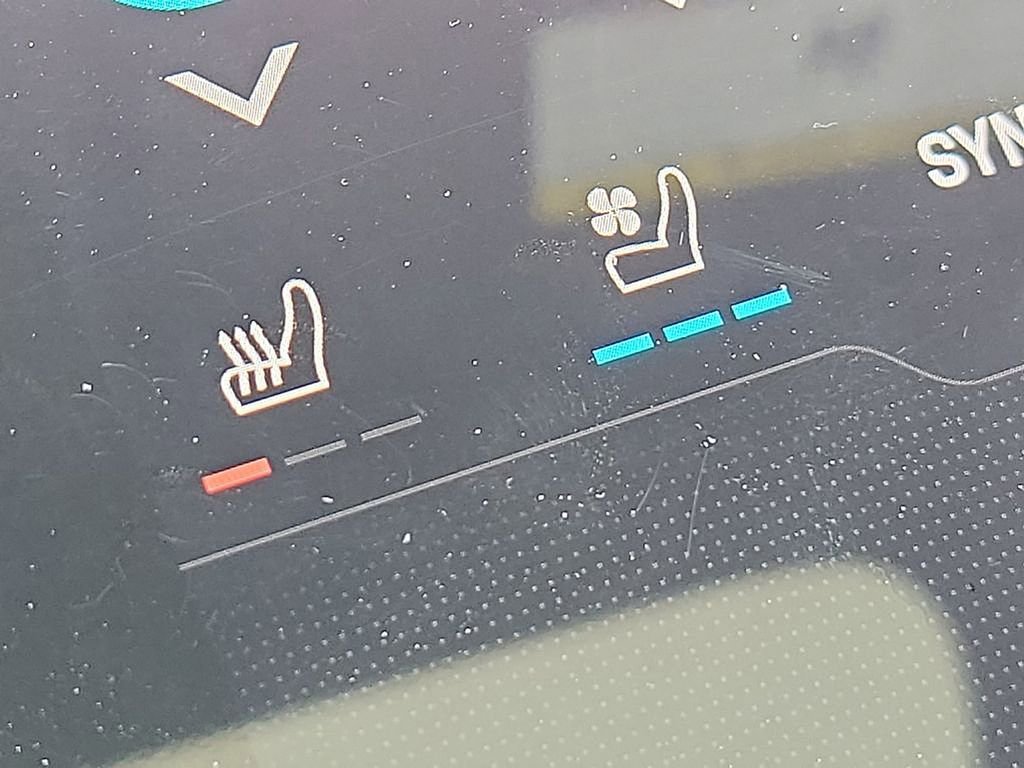 Used 2025 Porsche Taycan 4S image 21