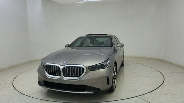 Used 2025 BMW 530i RWD image 69