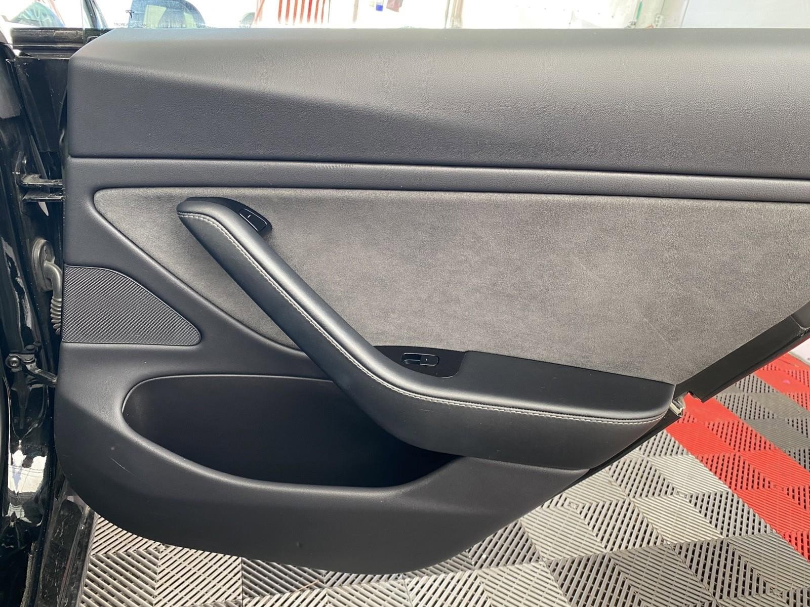 Used 2019 Tesla Model 3 Performance image 10