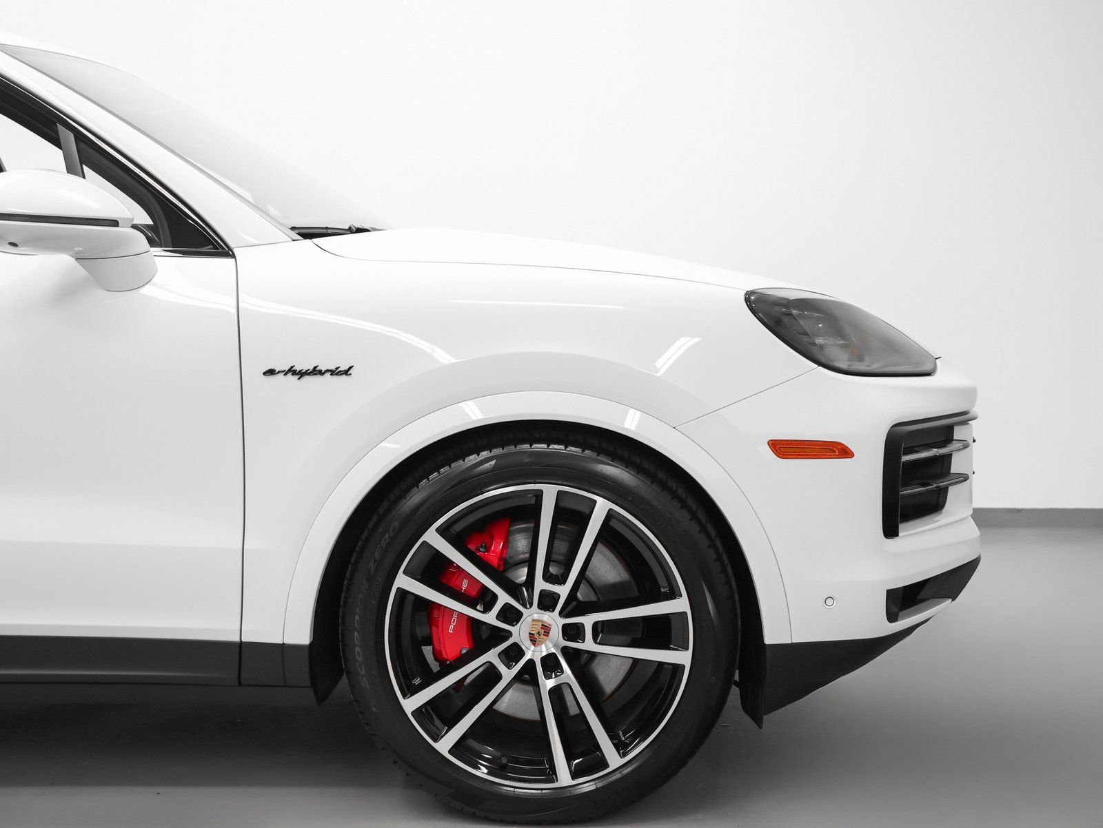 New 2026 Porsche Cayenne S image 17