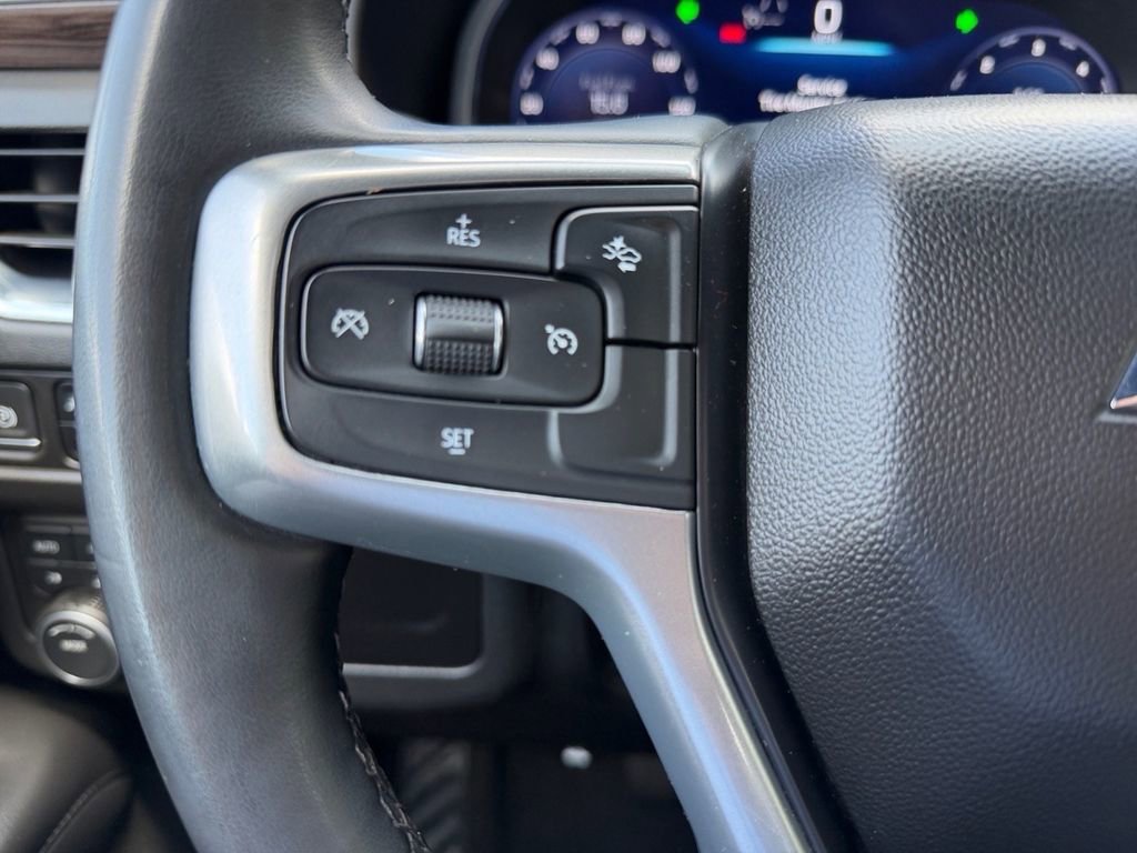 Used 2023 Chevrolet Suburban LT AWD/4WD image 25