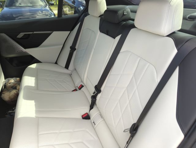 New 2026 BMW 530i w/ Premium Package image 15