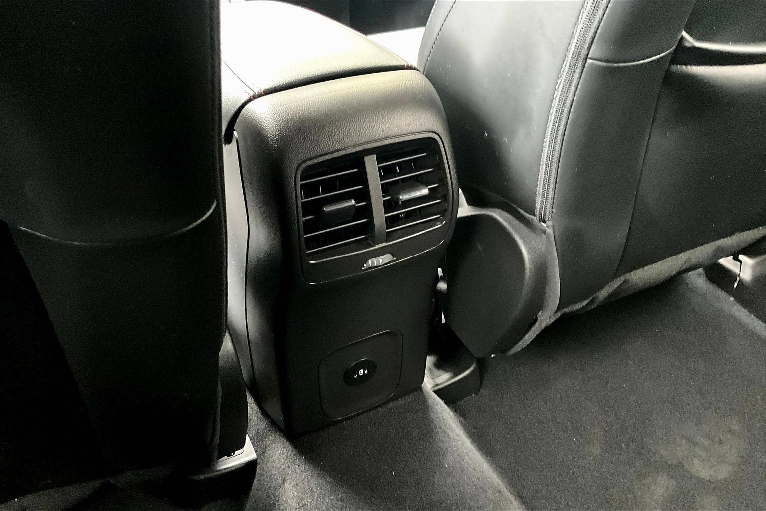 Used 2023 Ford Escape ST-Line Select AWD/4WD image 9
