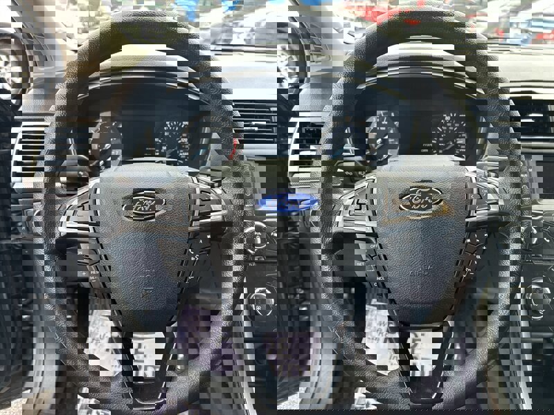 Used 2017 Ford Fusion SE image 13