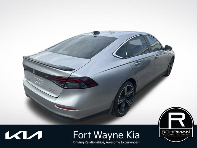 Used 2023 Honda Accord Sport image 6