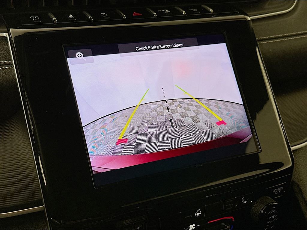 Used 2025 Jeep Grand Cherokee L Laredo w/ Luxury Tech Group I image 22