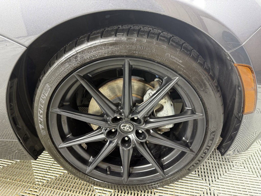 Used 2023 Toyota GR86 Premium w/ ALL Weather Mat Package (TMS) image 18