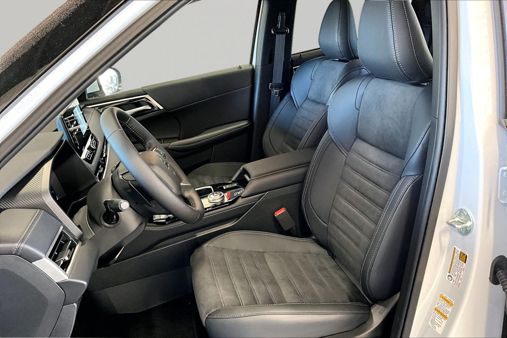 New 2026 Mitsubishi Outlander SE FWD image 9