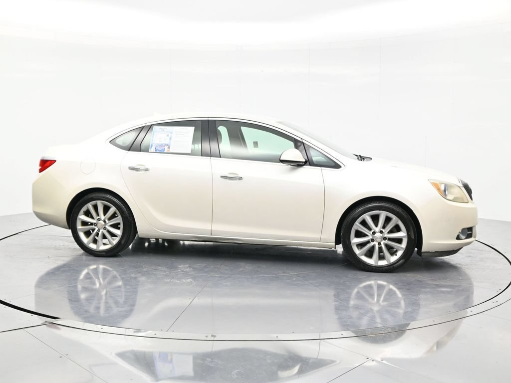 Used 2013 Buick Verano Leather FWD image 4