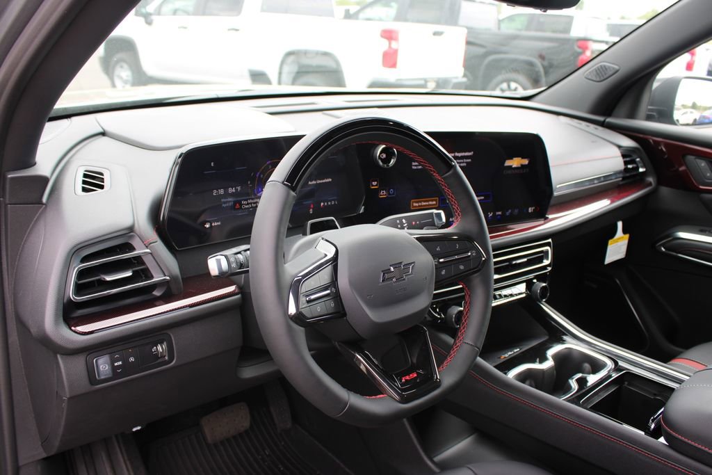 New 2026 Chevrolet Traverse RS w/ LPO, Floor Liner Package FWD image 23