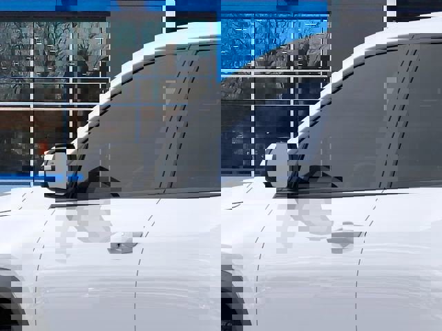 New 2026 Chevrolet Equinox LT w/ Convenience Package II image 12