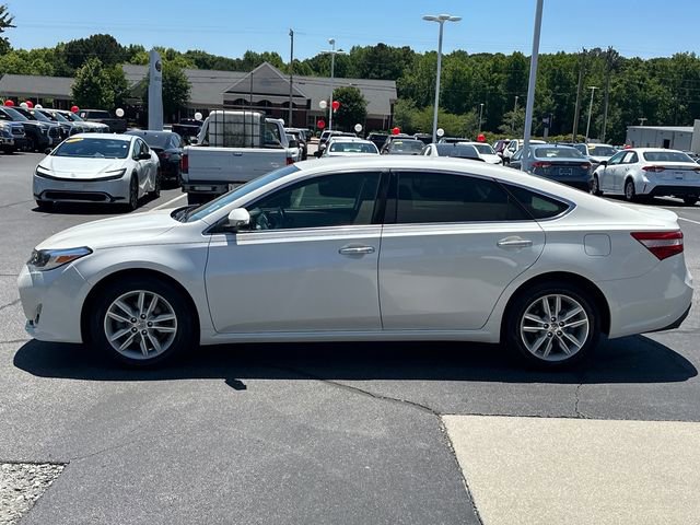 Used 2013 Toyota Avalon XLE FWD image 6