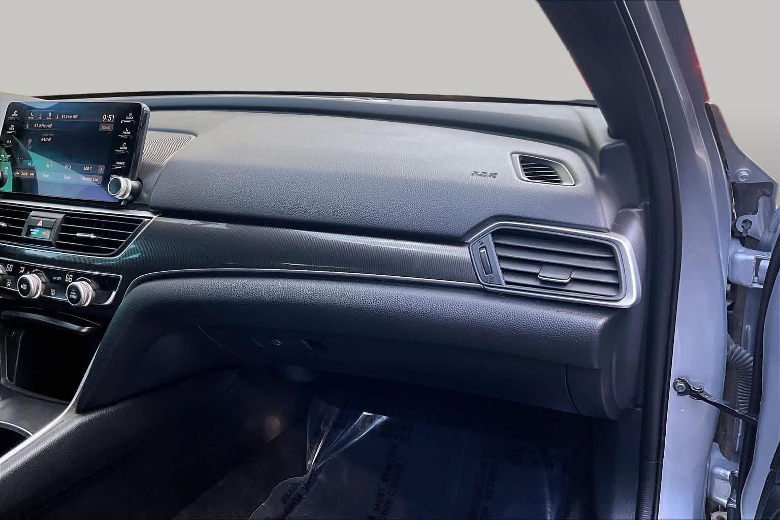 Used 2018 Honda Accord Sport image 19