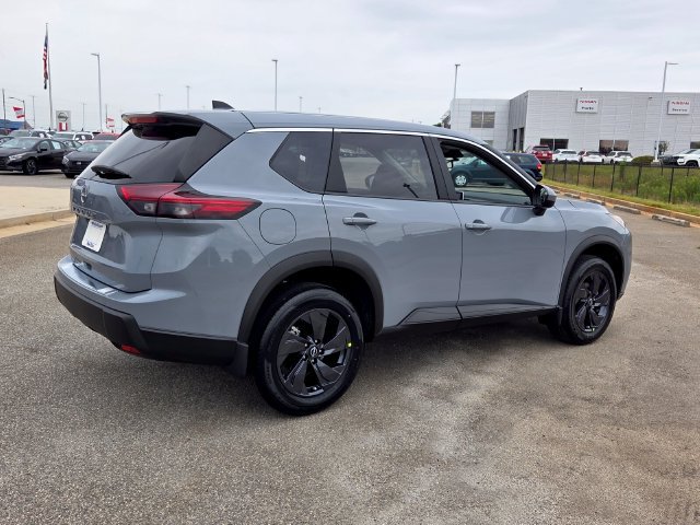 Used 2026 Nissan Rogue SV w/ Cold Weather Package FWD image 13