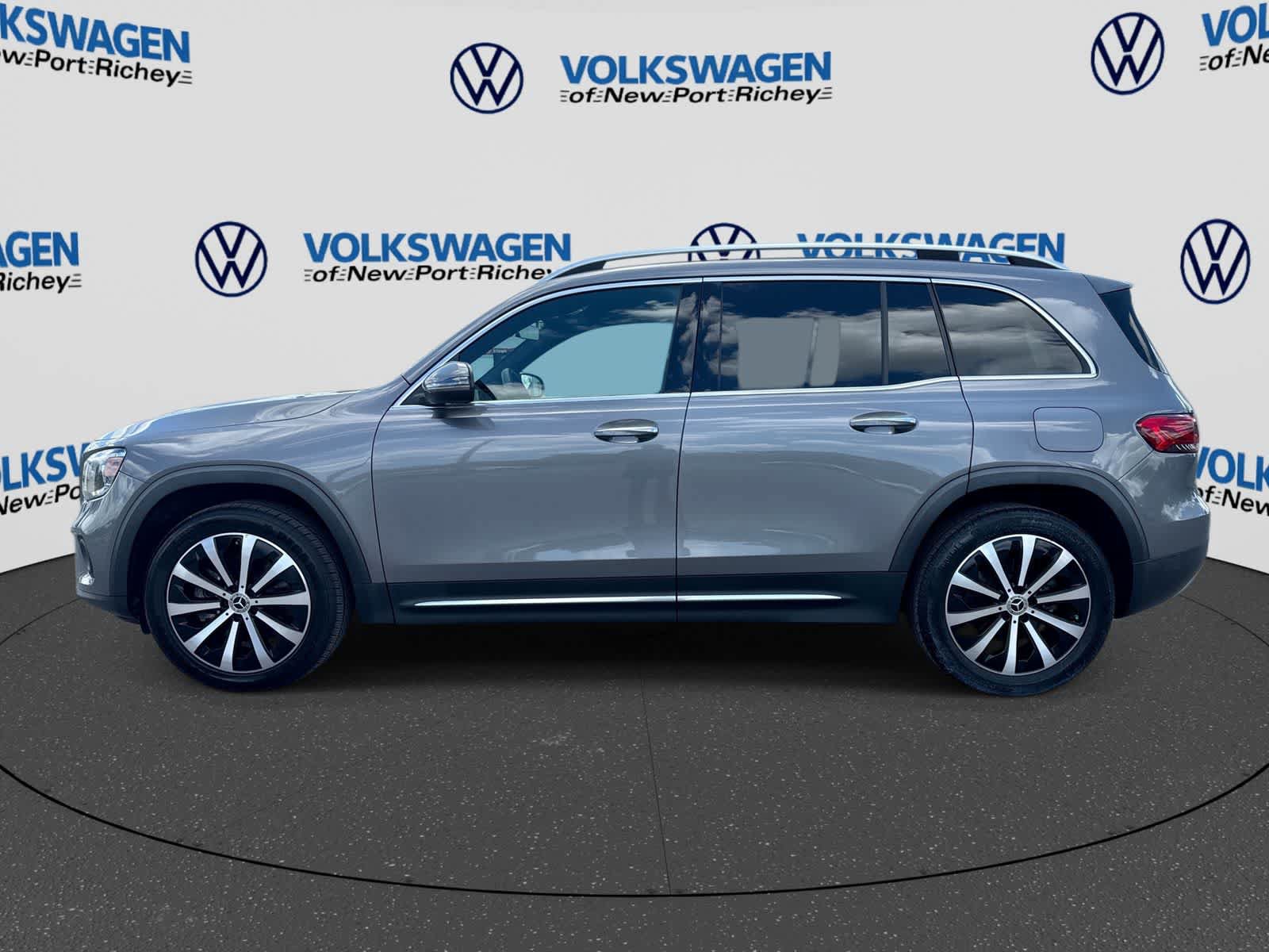 Used 2022 Mercedes-Benz GLB 250 image 3