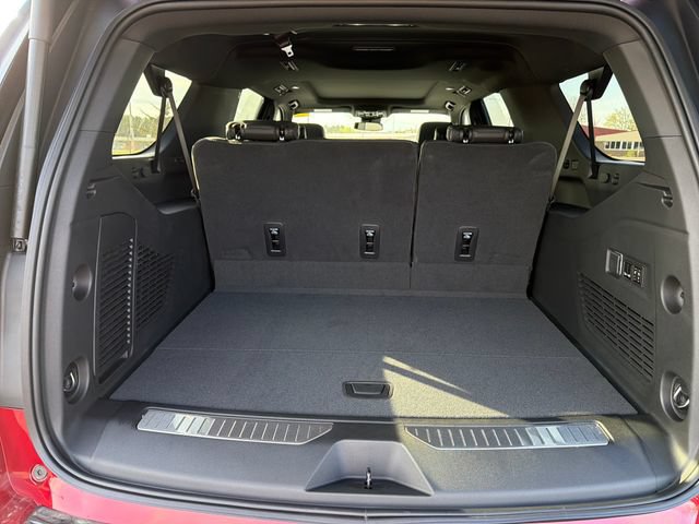 New 2026 Chevrolet Suburban RST w/ Comfort Package AWD/4WD image 5