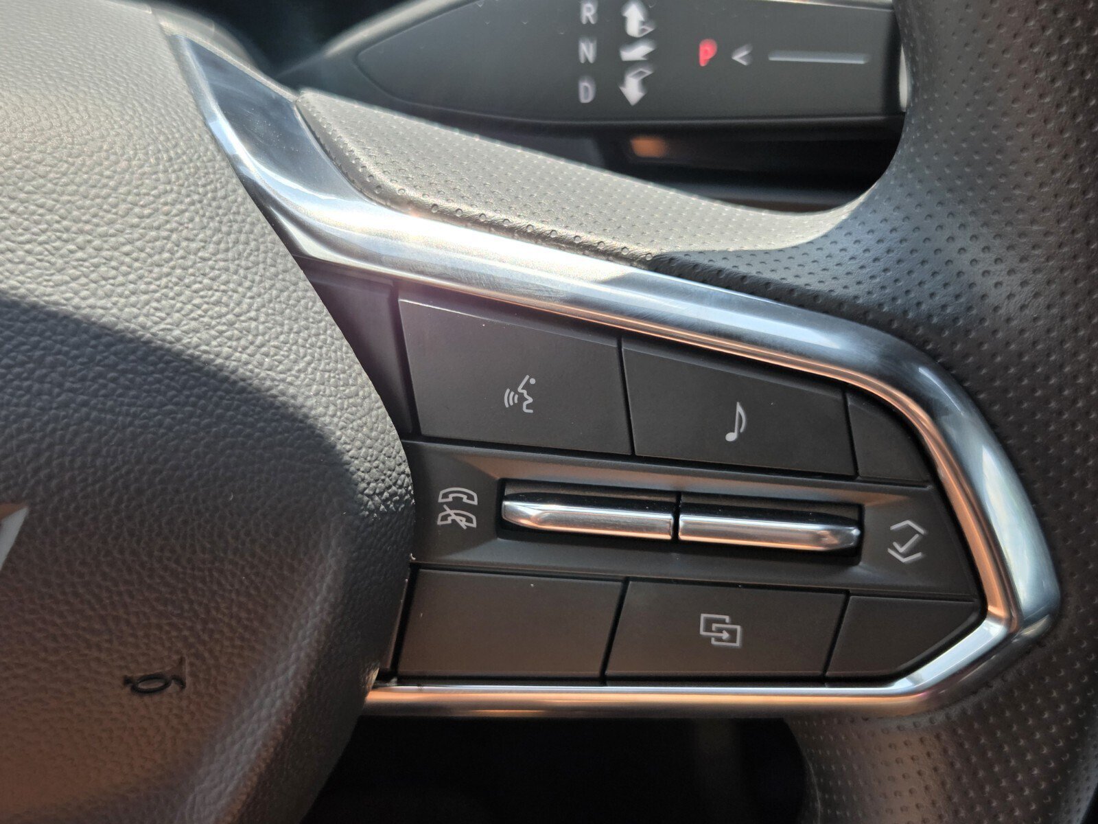 New 2026 Chevrolet Equinox EV LT FWD image 14