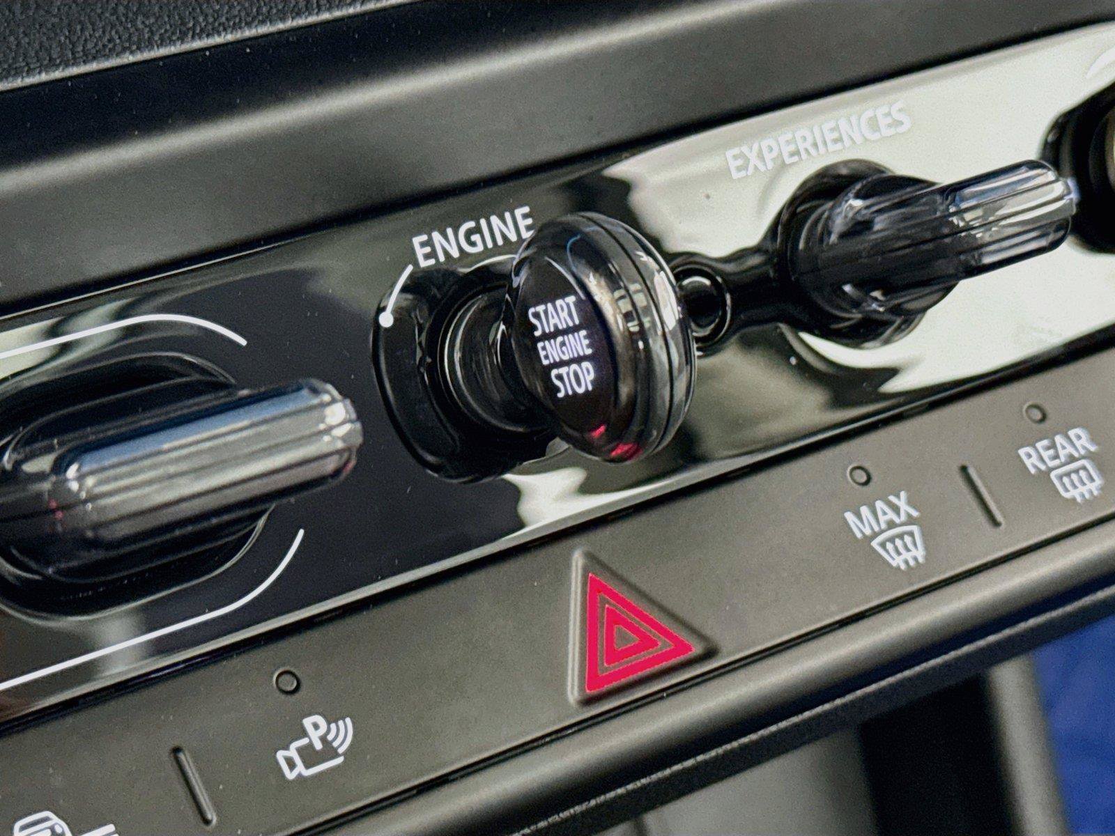 Used 2025 MINI Cooper S FWD image 27