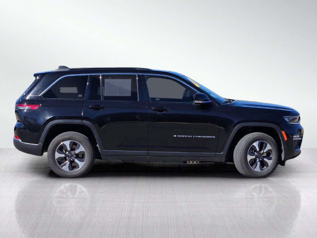 Used 2024 Jeep Grand Cherokee Limited 4xe AWD/4WD image 3