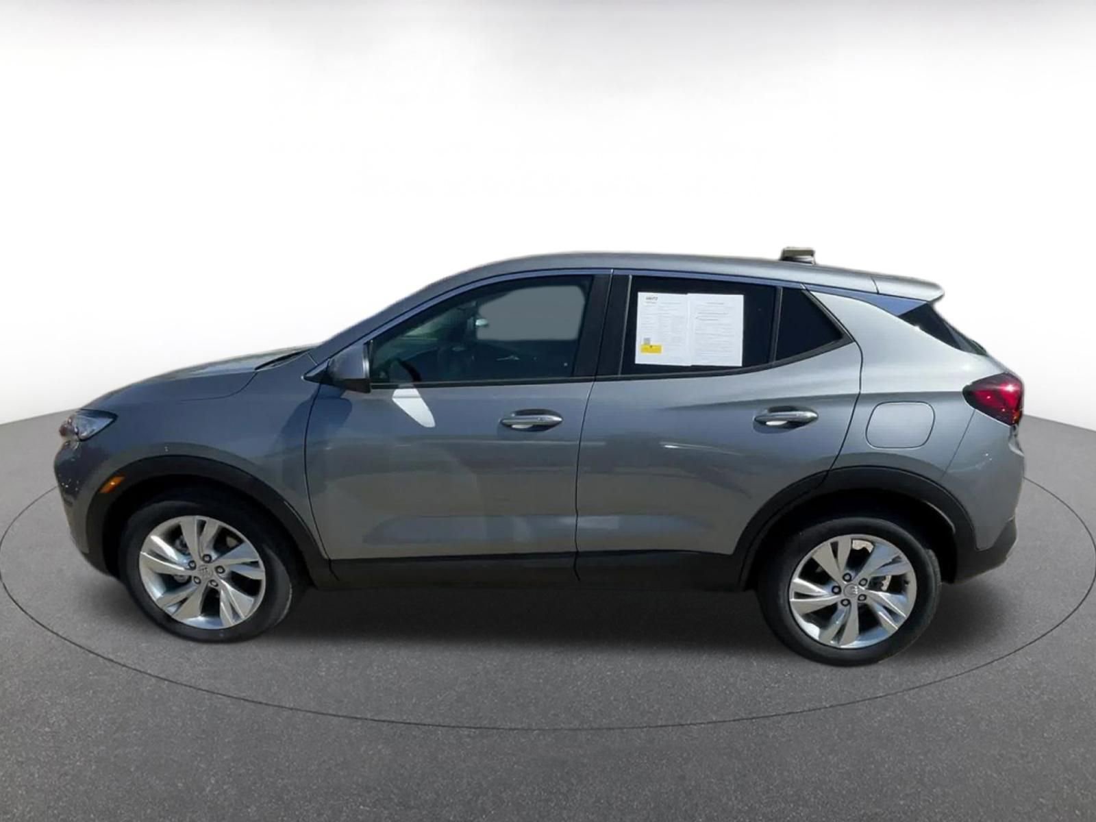 Used 2025 Buick Encore GX Preferred image 9