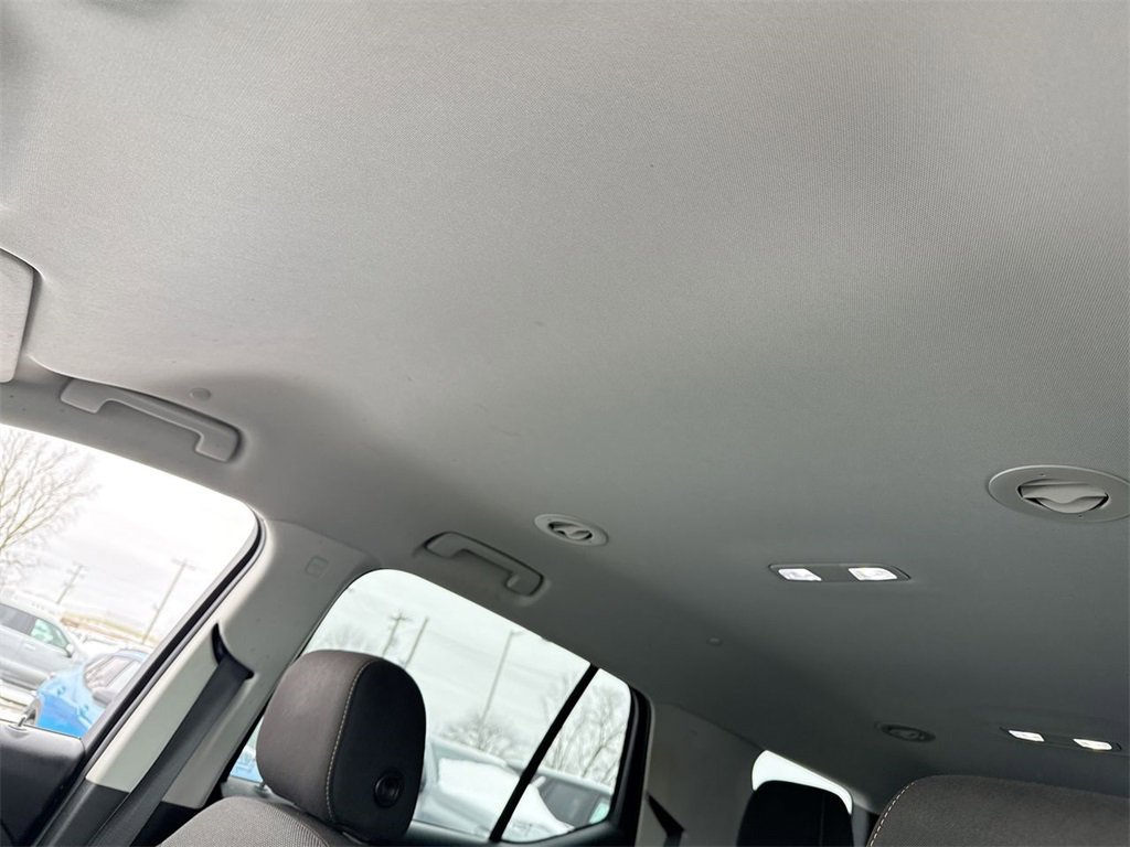 Used 2020 Chevrolet Traverse LT image 22