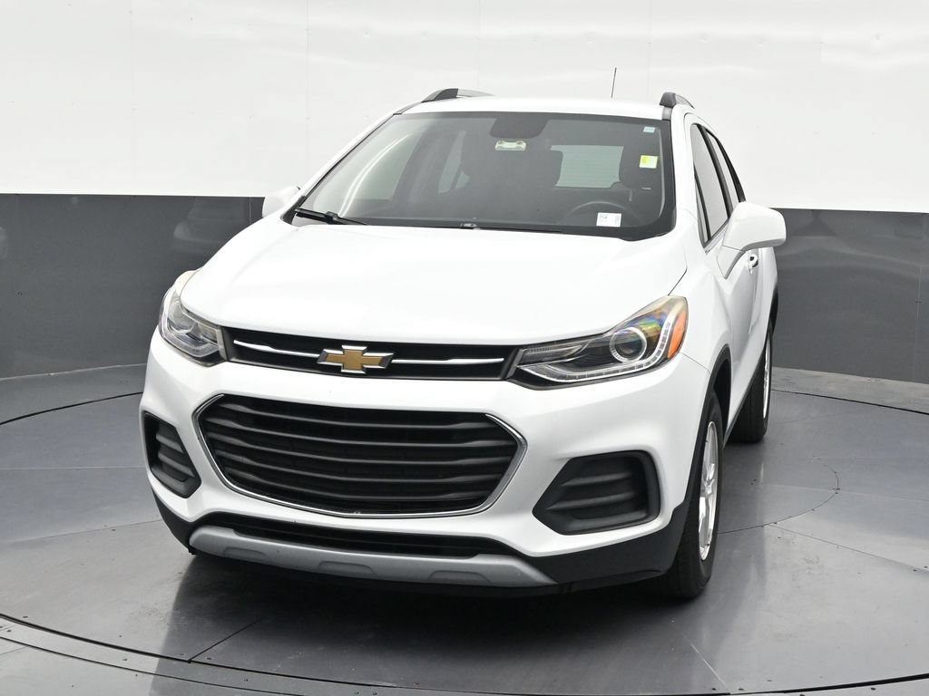 Used 2020 Chevrolet Trax LT w/ LT Convenience Package FWD image 9