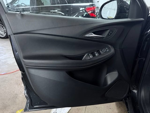 Used 2024 Buick Encore GX Preferred FWD image 11