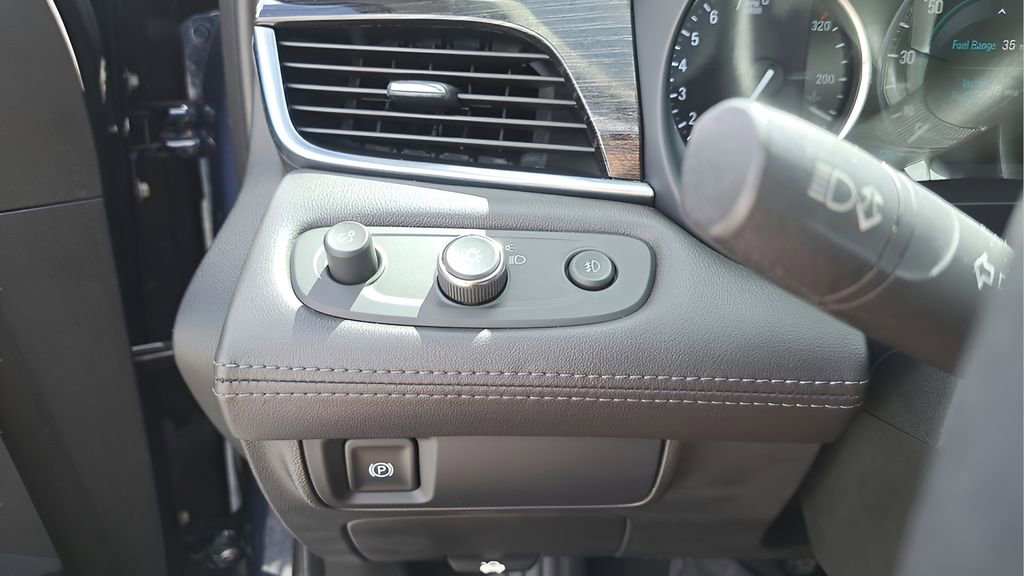 Used 2017 Buick LaCrosse Essence w/ Sun and Shade Package image 21