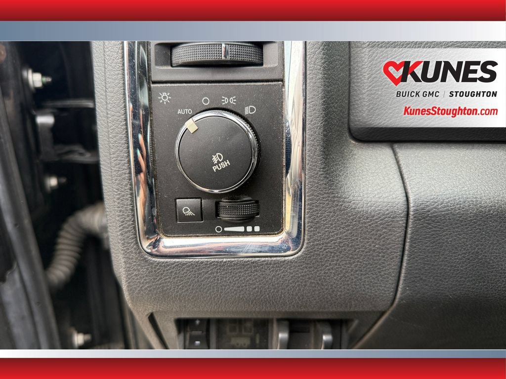 Used 2012 RAM 1500 Limited AWD/4WD image 17