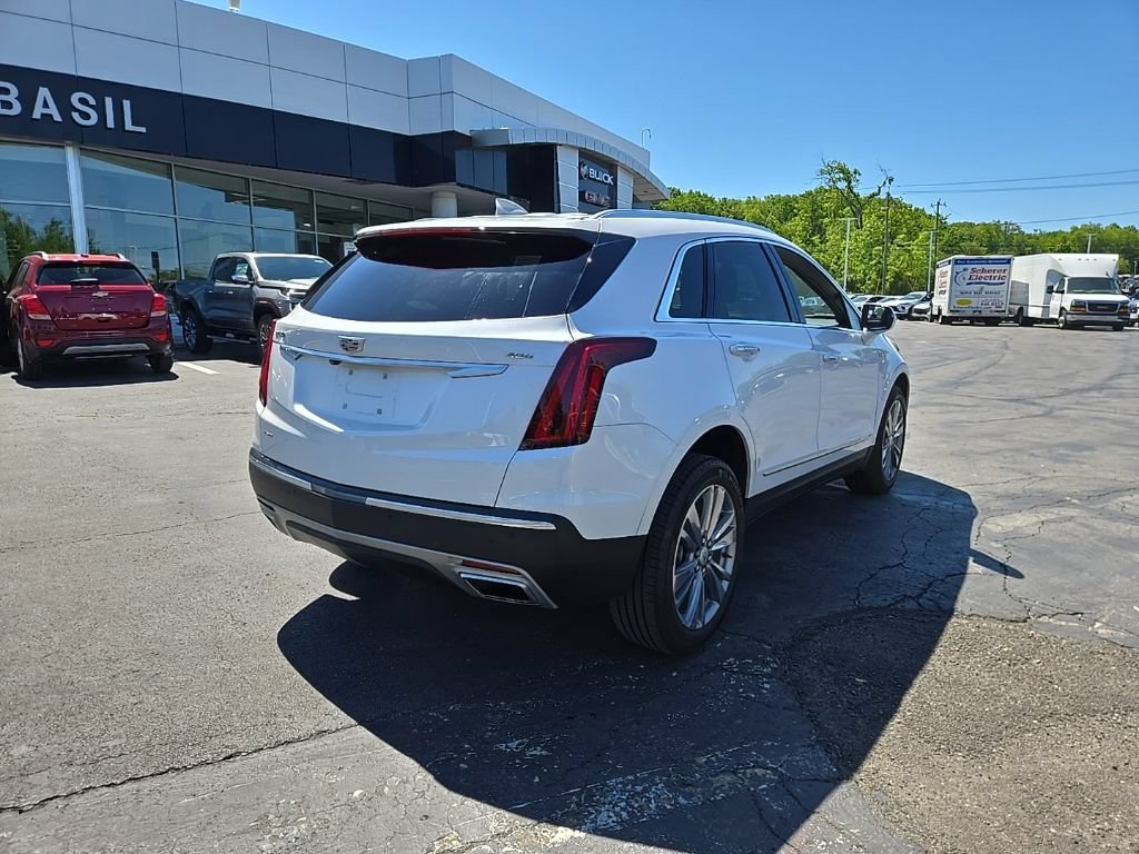 Certified 2023 Cadillac XT5 Premium Luxury AWD/4WD image 11