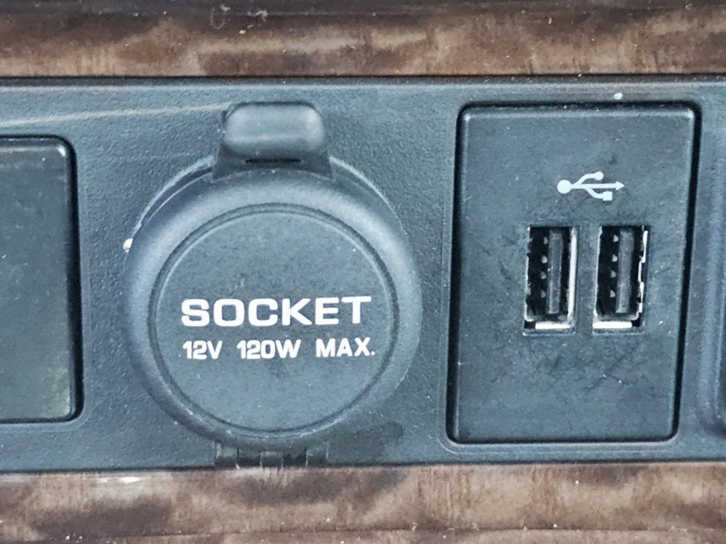 Used 2018 Nissan Armada SL w/ Premium Package image 14