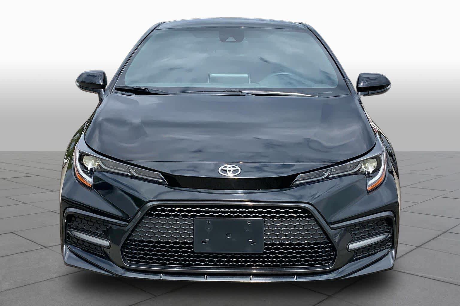 Used 2020 Toyota Corolla SE FWD image 4