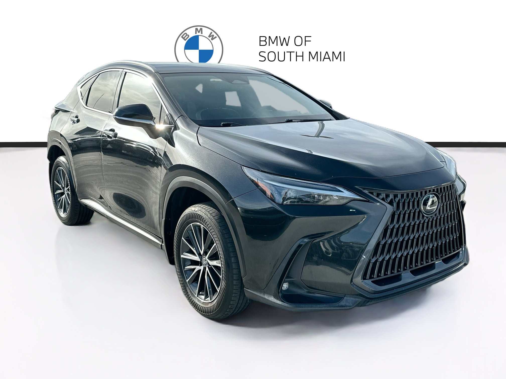 Used 2023 Lexus NX 250 FWD w/ Towing Package (2000 Lbs) image 1