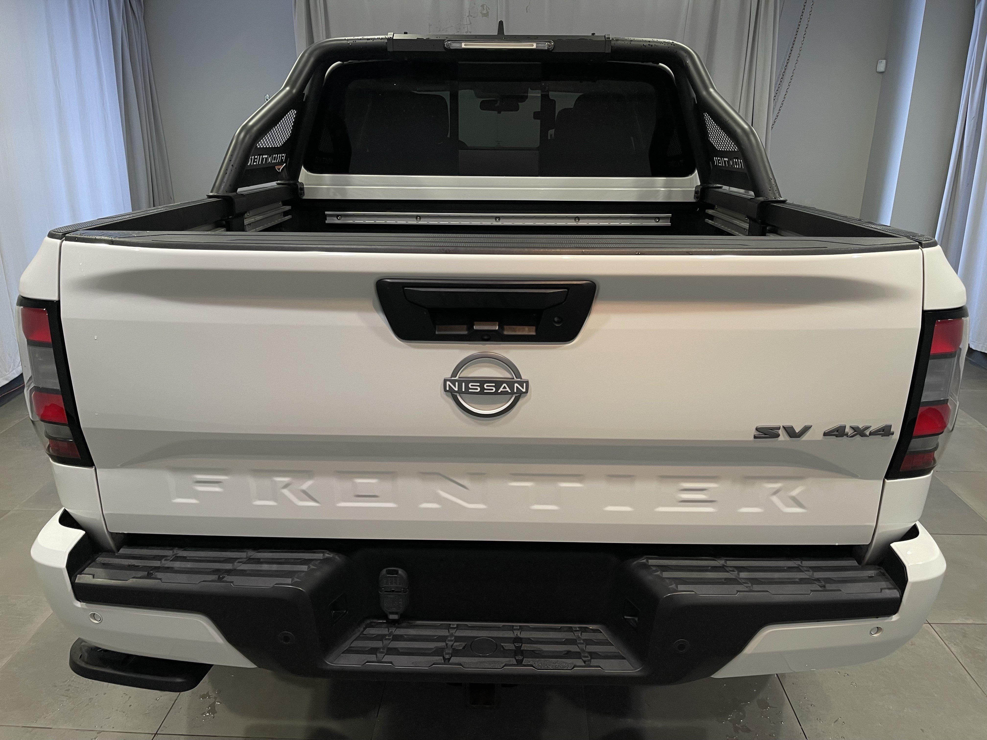 Used 2023 Nissan Frontier SV w/ SV Convenience Package AWD/4WD image 5