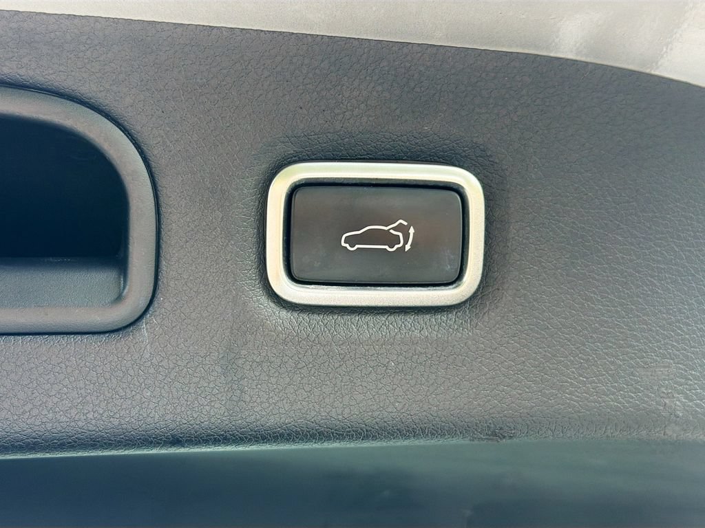 Used 2022 Kia Stinger GT2 AWD/4WD image 32